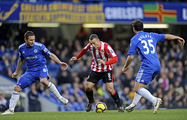 定負有法律 定負有法律